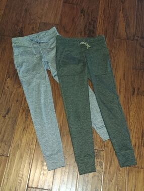 Aerie Leggings Bundle Of 2 Pairs Small Grey Green